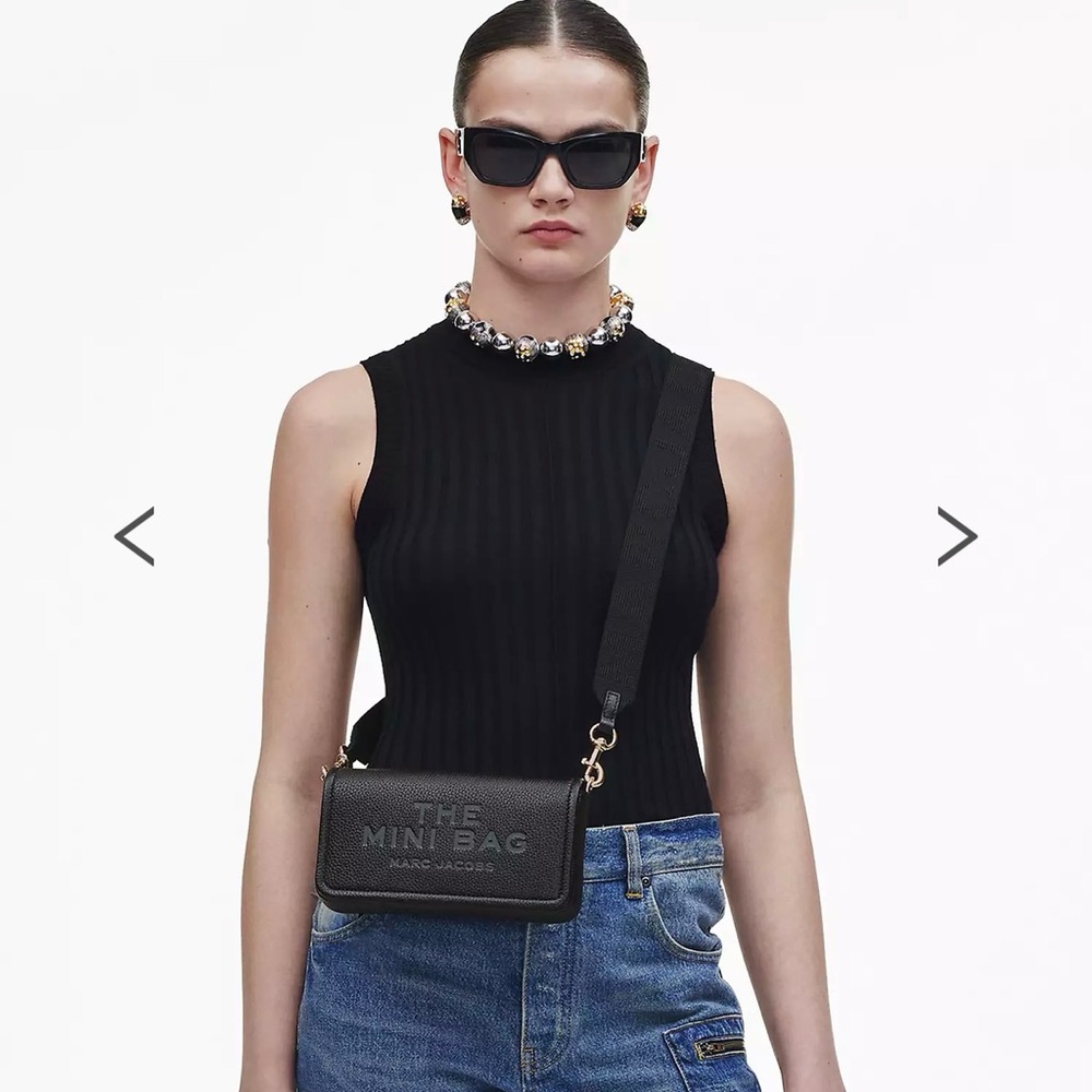 NWT Marc Jacobs The leather Mini Bag in black - Picture 5 of 8